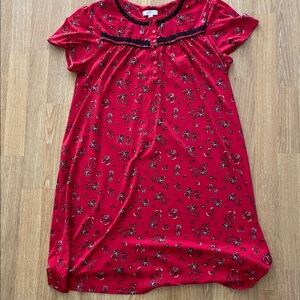 Red Floral Nightgown with Black Accents
Secret Treasures